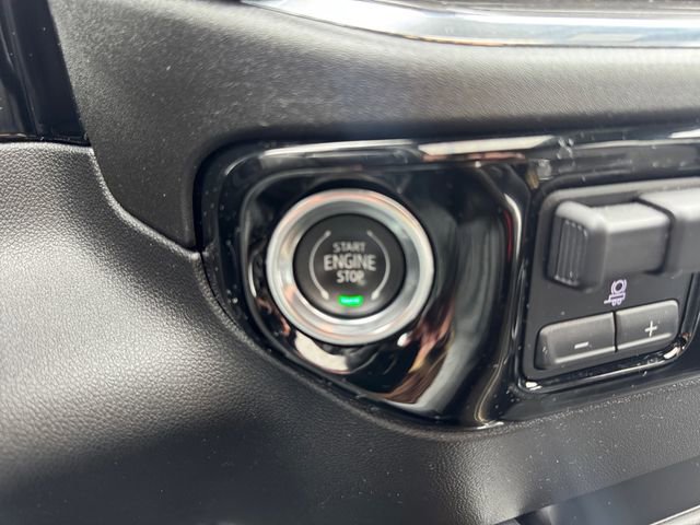 Used 2024 Chevrolet Silverado 2500 High Country w/ Z71 Off-Road Package image 14