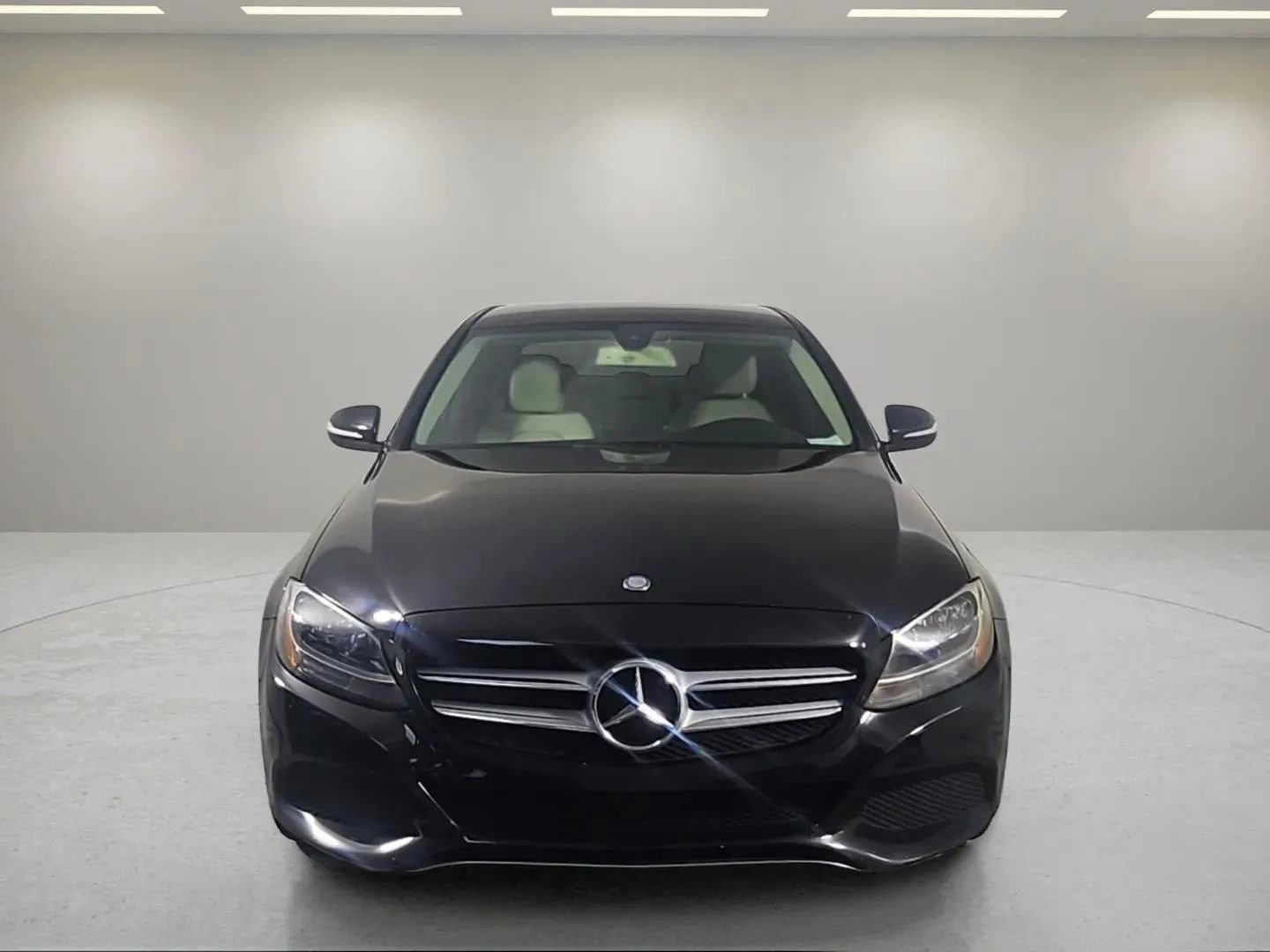 Used 2015 Mercedes-Benz C 300 Sedan image 2