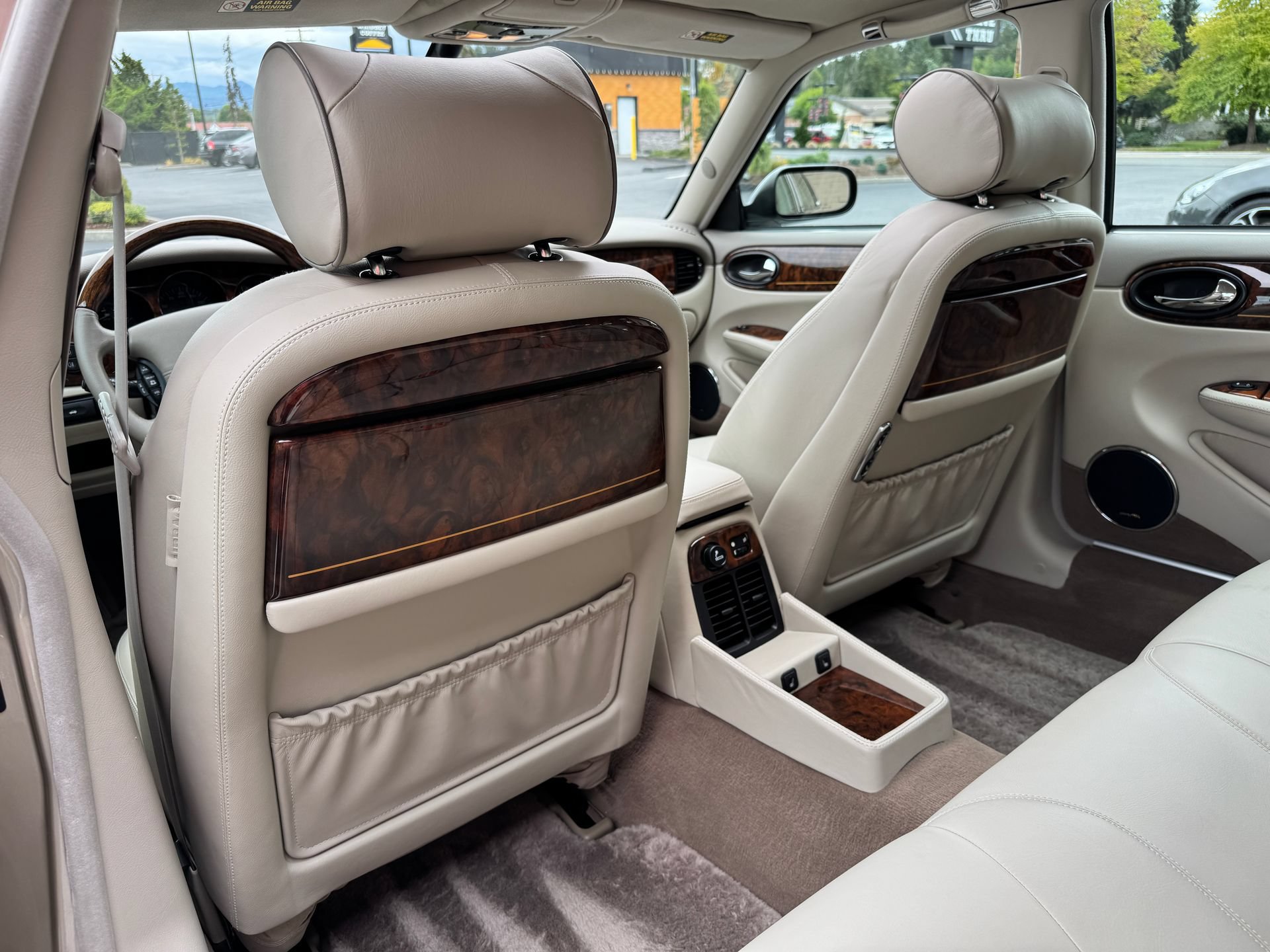 Used 2001 Jaguar XJ Supercharged RWD image 48