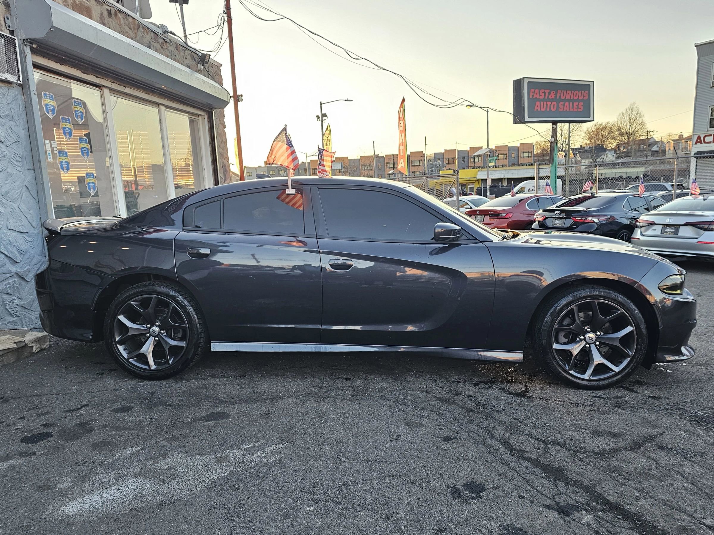Used 2019 Dodge Charger GT image 4