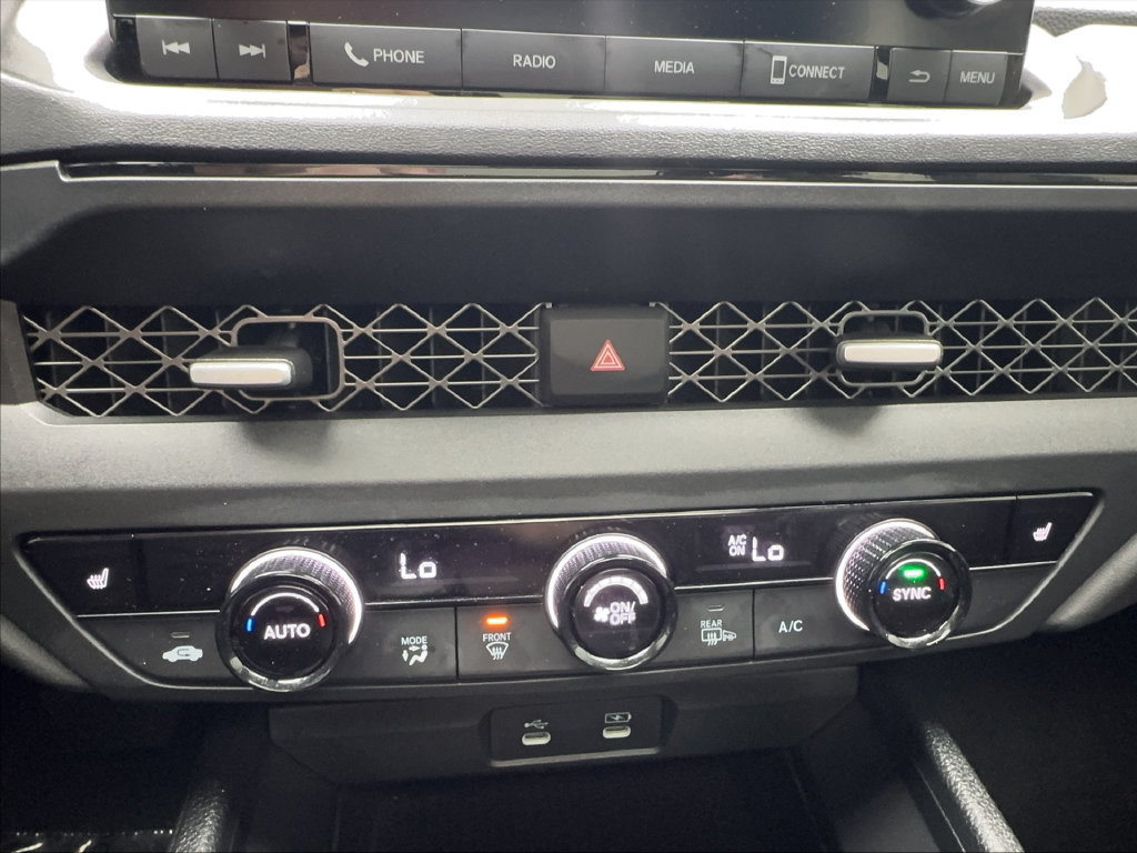Used 2025 Honda Accord SE image 47