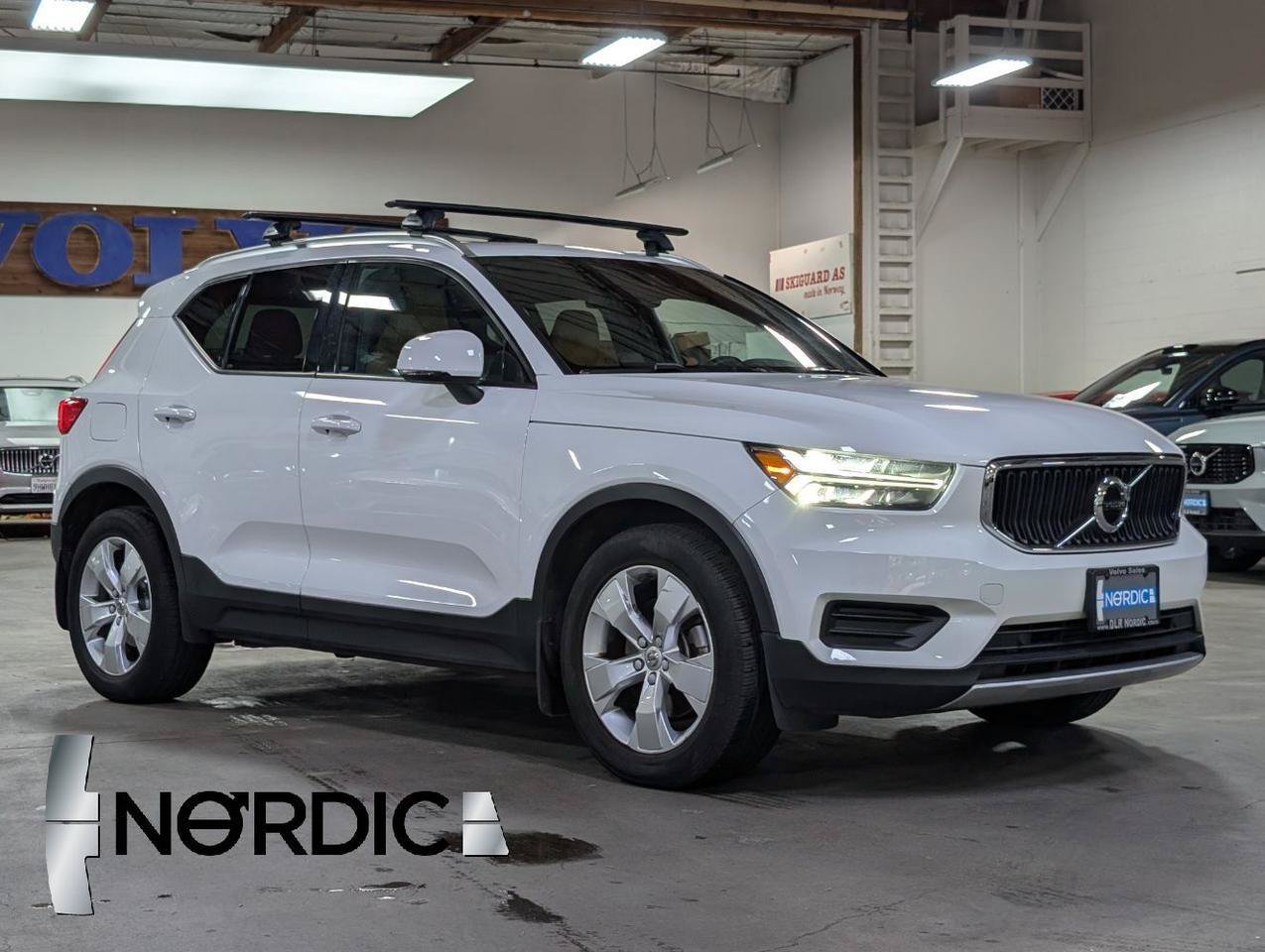 Used 2019 Volvo XC40 T5 Momentum