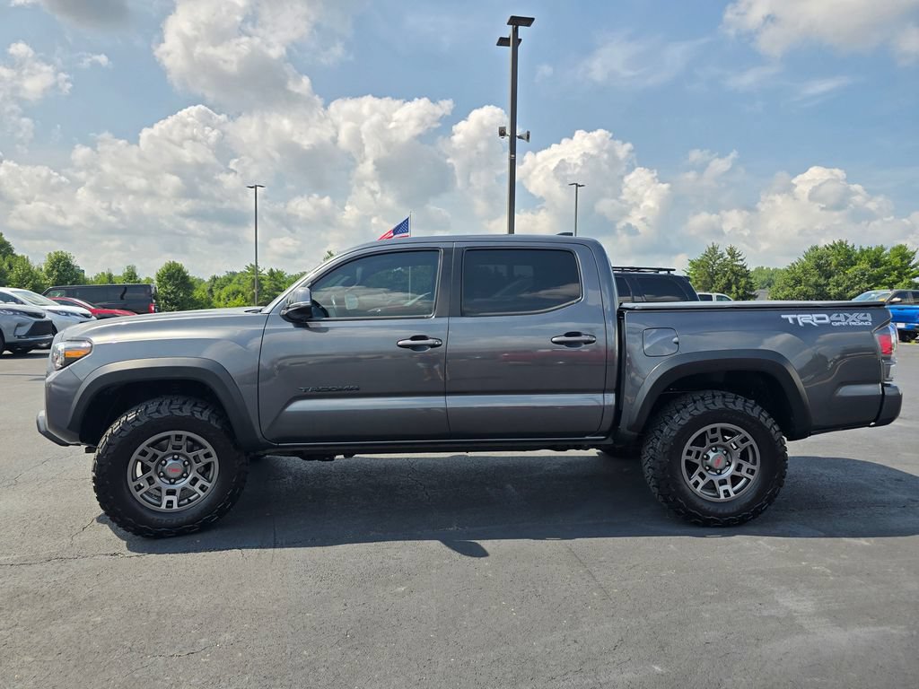 Used 2021 Toyota Tacoma TRD Off-Road w/ TRD Premium Off Road Package AWD/4WD image 5