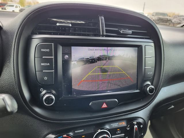 Used 2023 Kia Soul LX w/ LX Technology Package image 16
