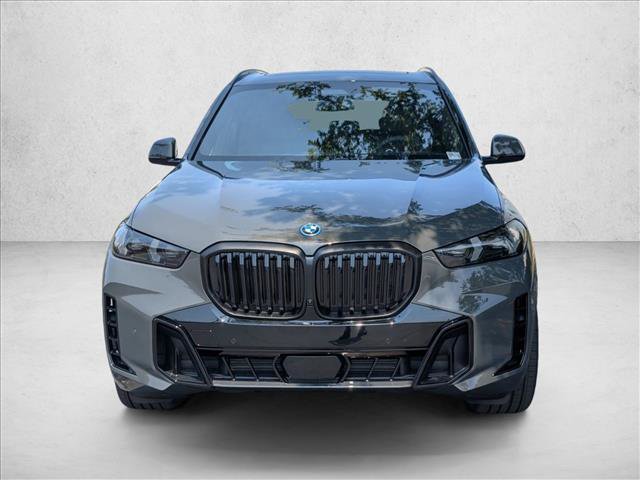 New 2026 BMW X5 xDrive50e w/ Executive Package AWD/4WD image 3