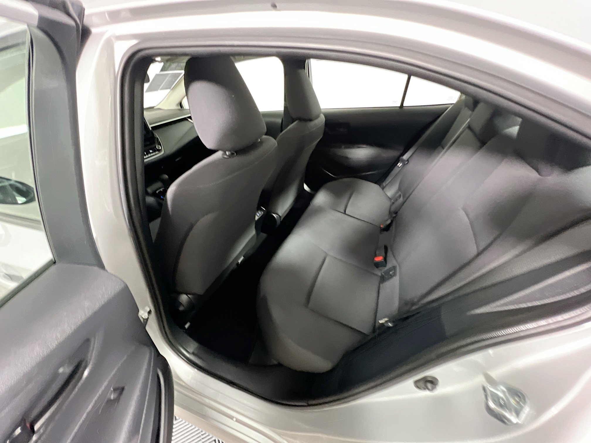 Used 2024 Toyota Corolla LE FWD image 29