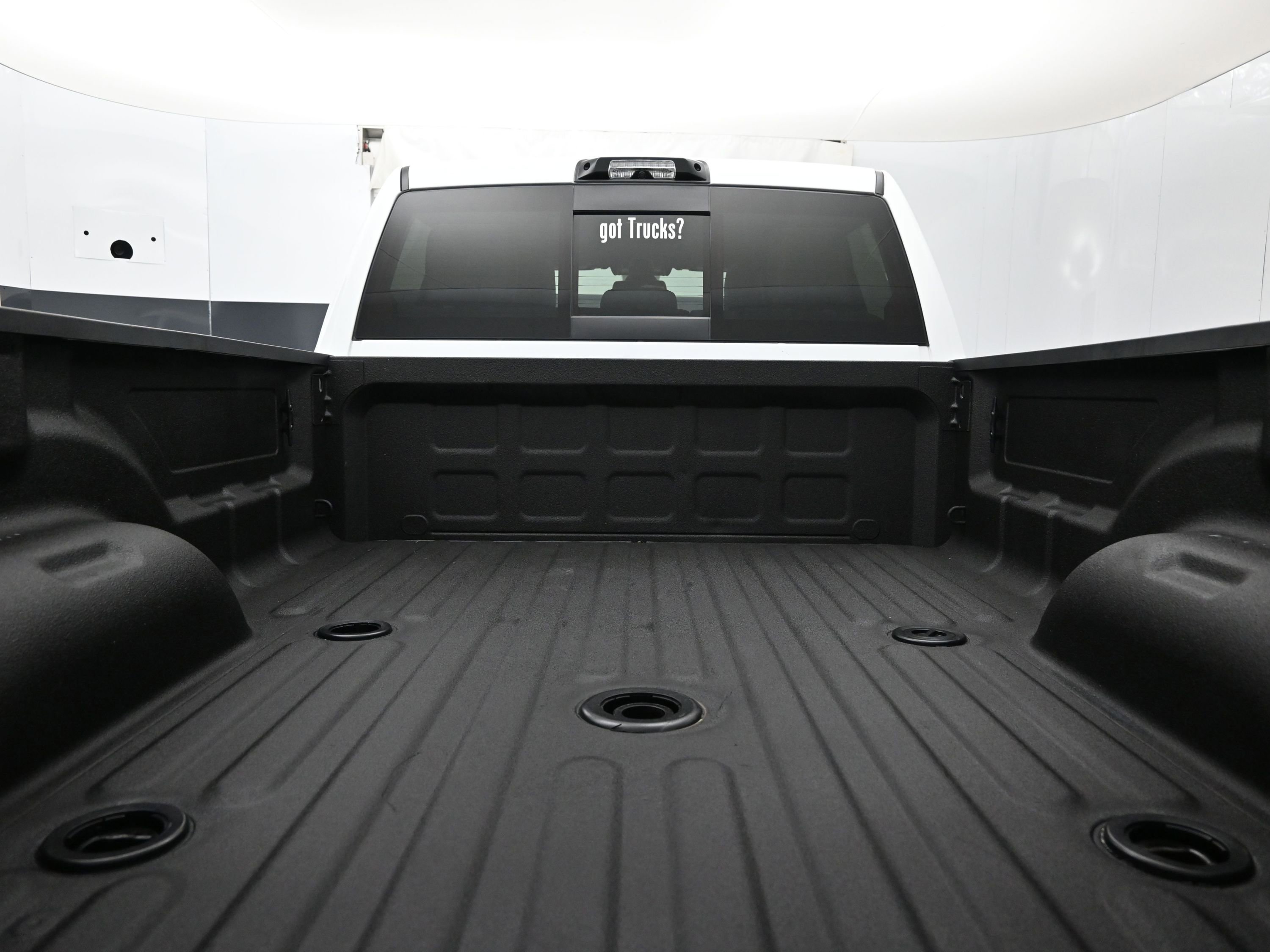 Used 2022 RAM 3500 Limited w/ Night Edition image 7