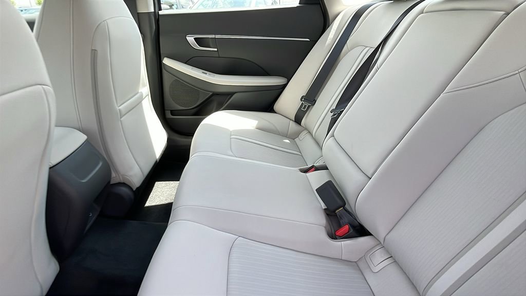New 2025 Hyundai Sonata SEL image 16