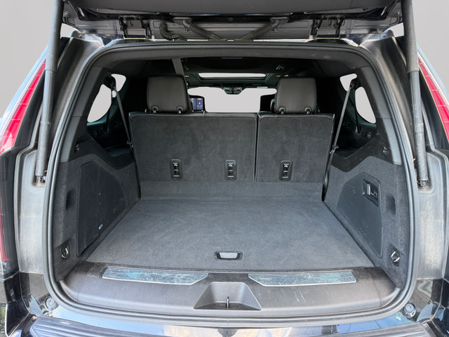 Used 2021 Cadillac Escalade ESV Sport w/ Driver Assist Tech Package AWD/4WD image 35