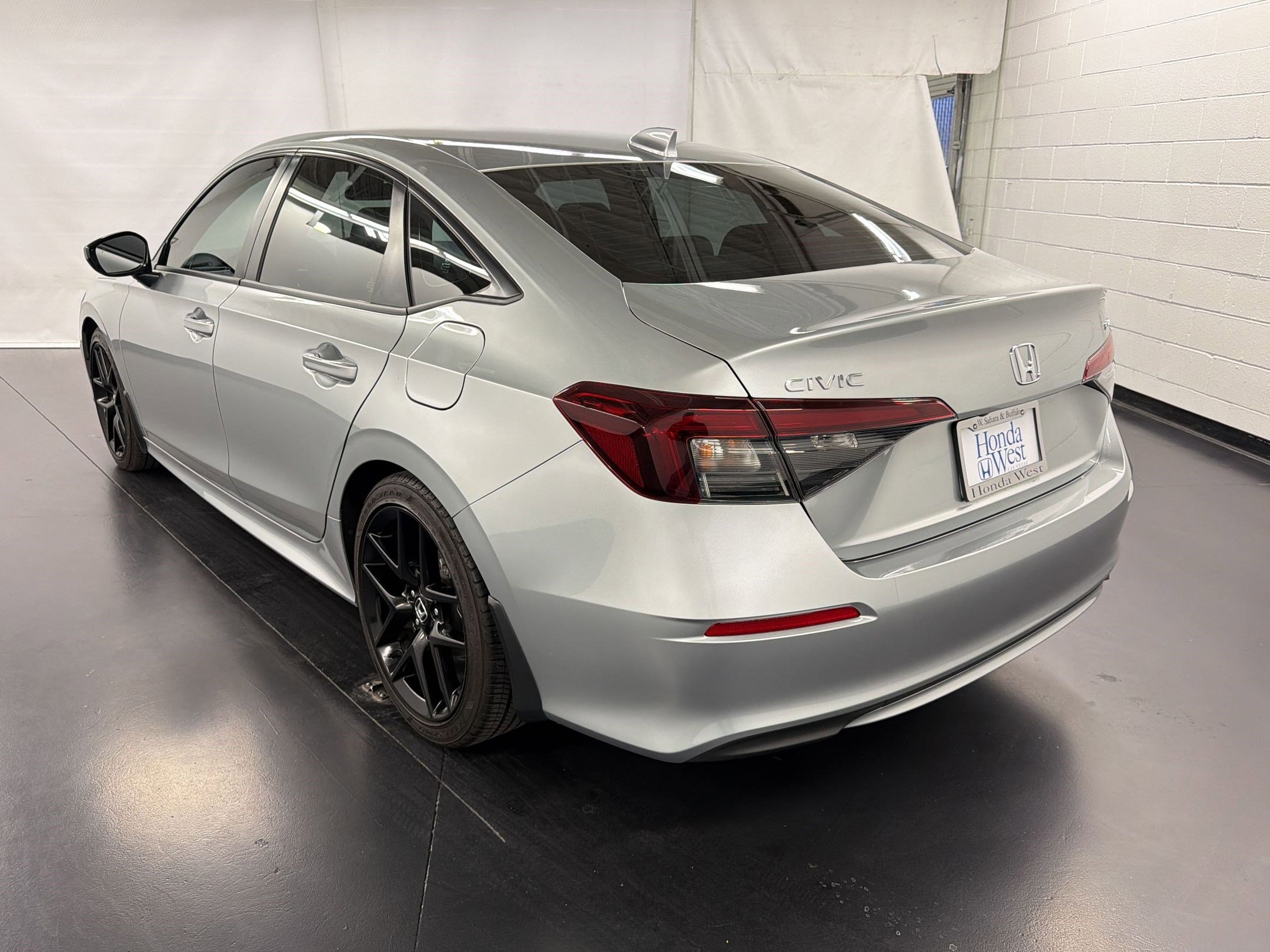 Certified 2025 Honda Civic Sport image 3