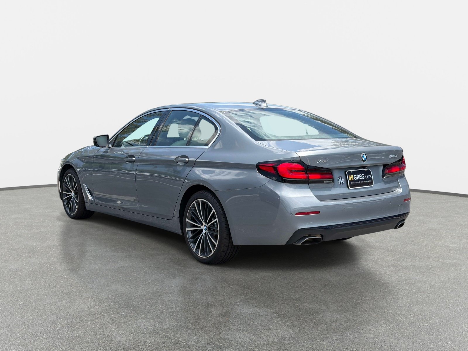 Used 2023 BMW 540i xDrive w/ Convenience Package AWD/4WD image 5