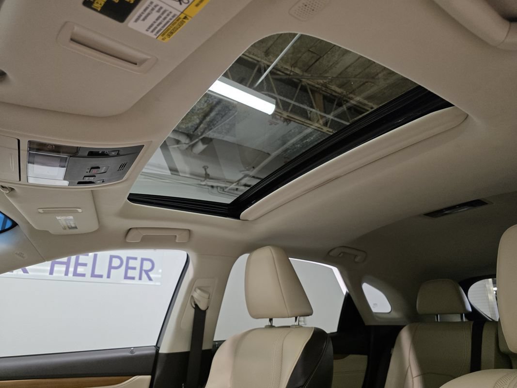 Used 2018 Lexus RX 450h AWD w/ Premium Package image 43