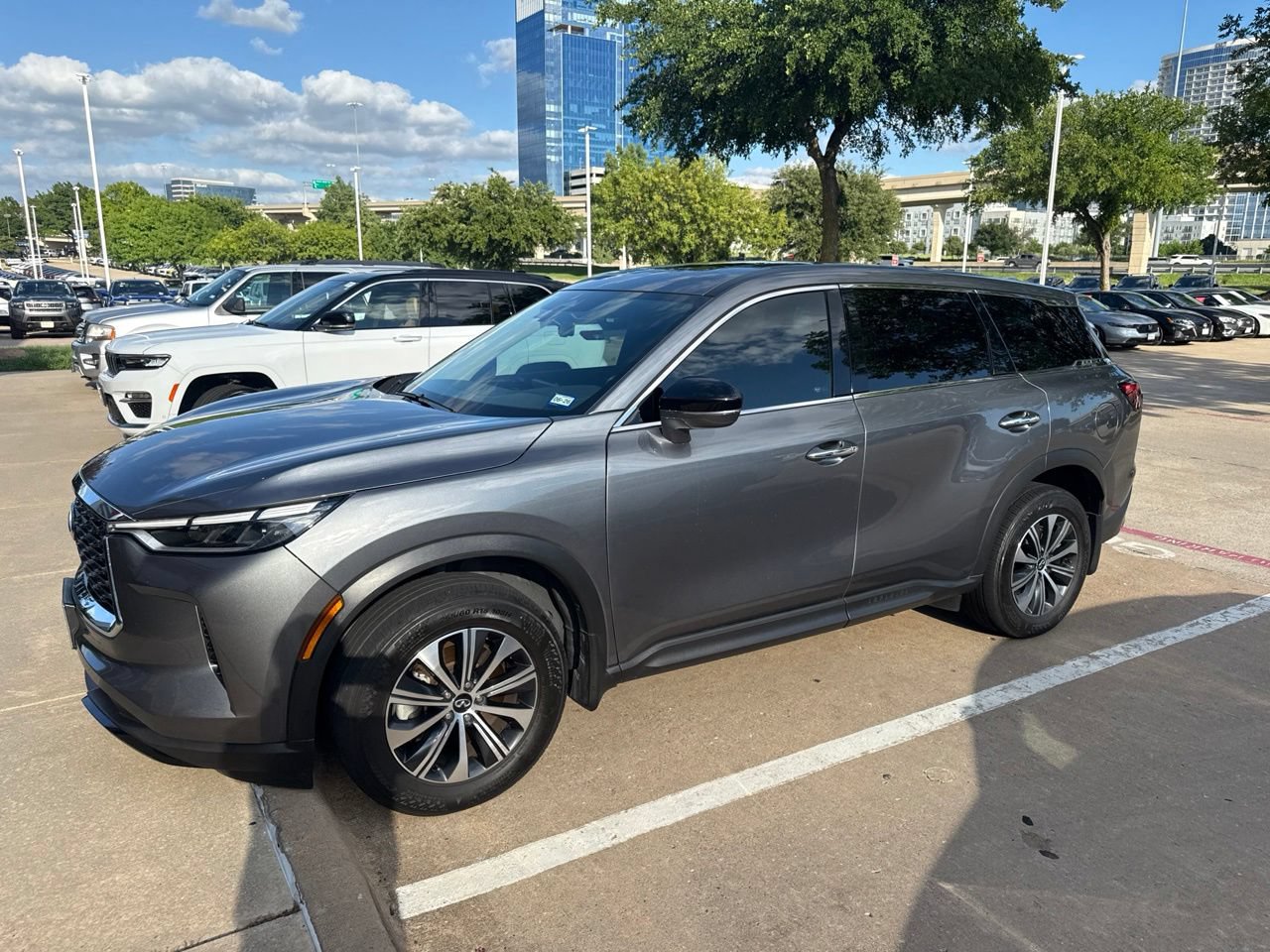 Used 2023 INFINITI QX60 Pure FWD image 3