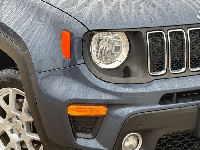 Used 2020 Jeep Renegade Latitude w/ Cold Weather Group AWD/4WD image 3