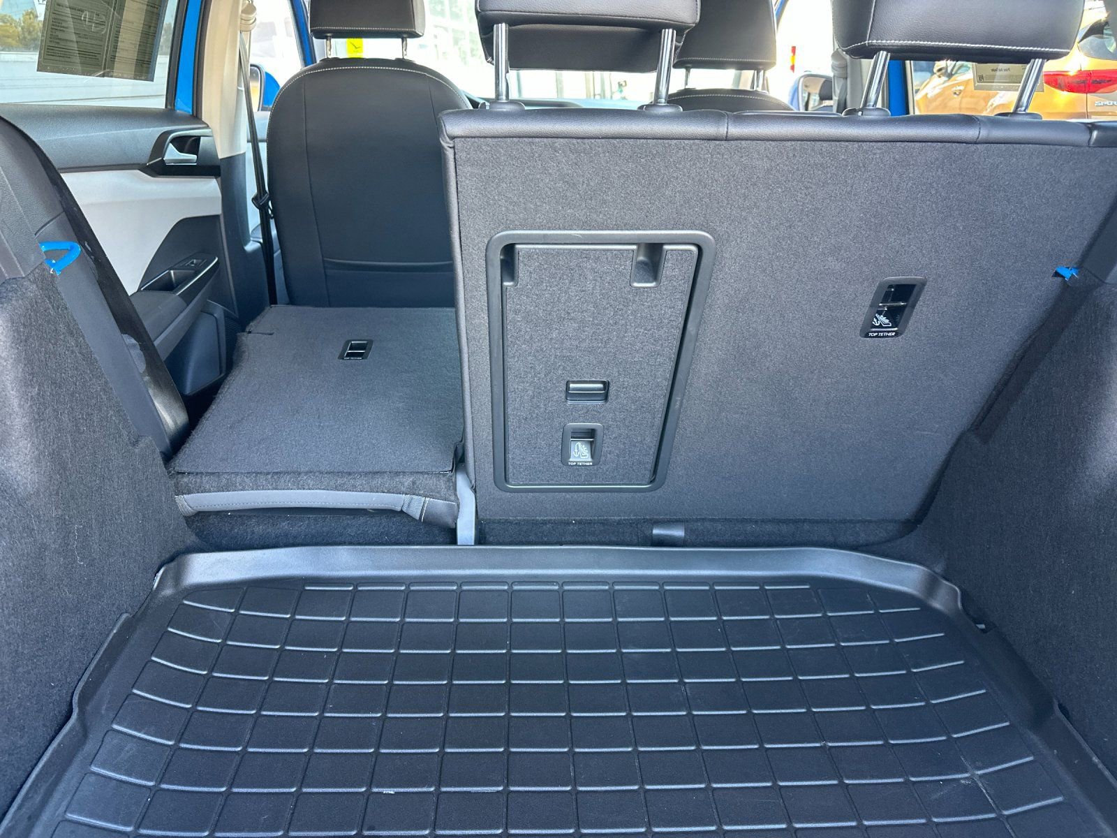 Used 2022 Volkswagen Taos SE image 15