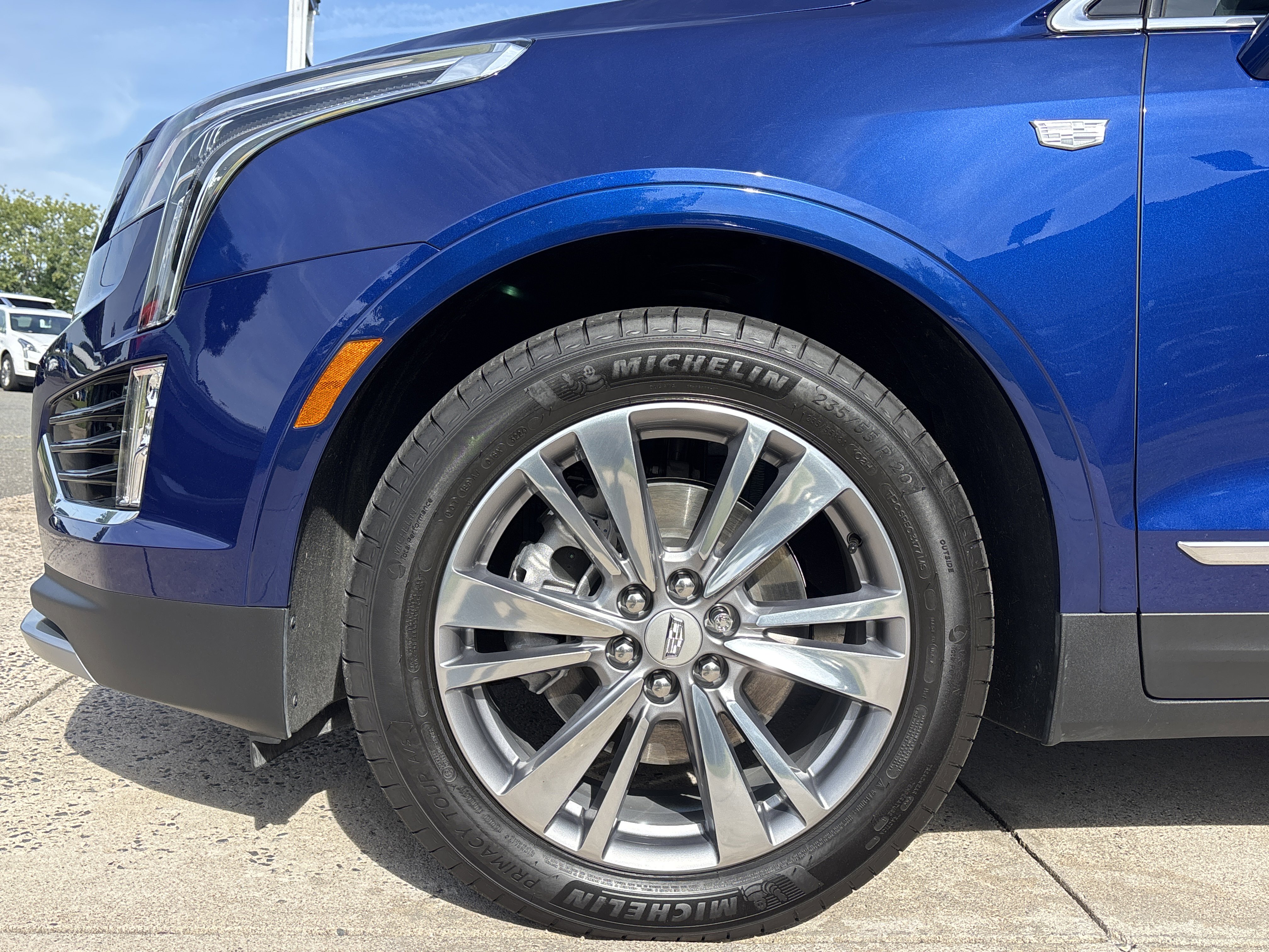 Used 2025 Cadillac XT5 Premium Luxury image 17