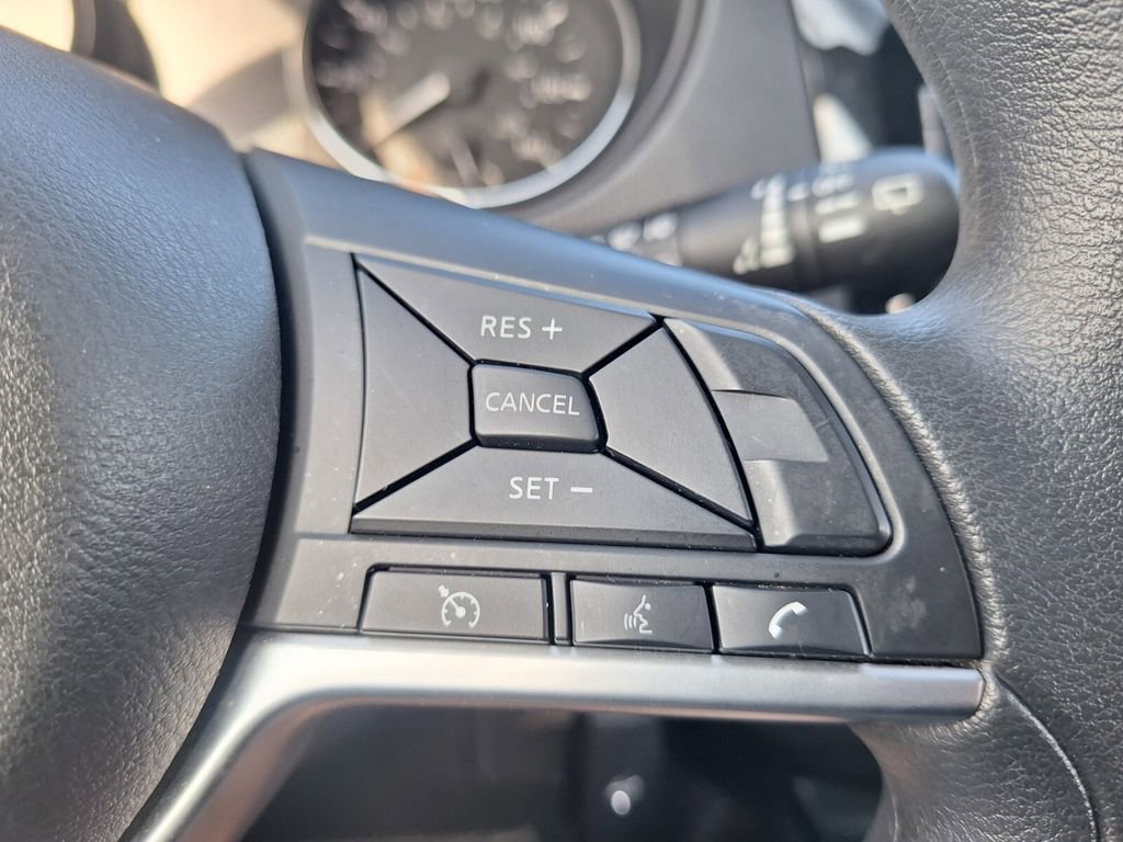 Used 2021 Nissan Rogue Sport S image 14