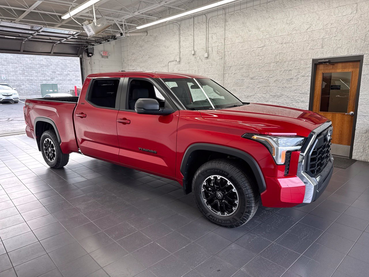 Certified 2026 Toyota Tundra SR5 w/ TRD Off-Road Package AWD/4WD image 1