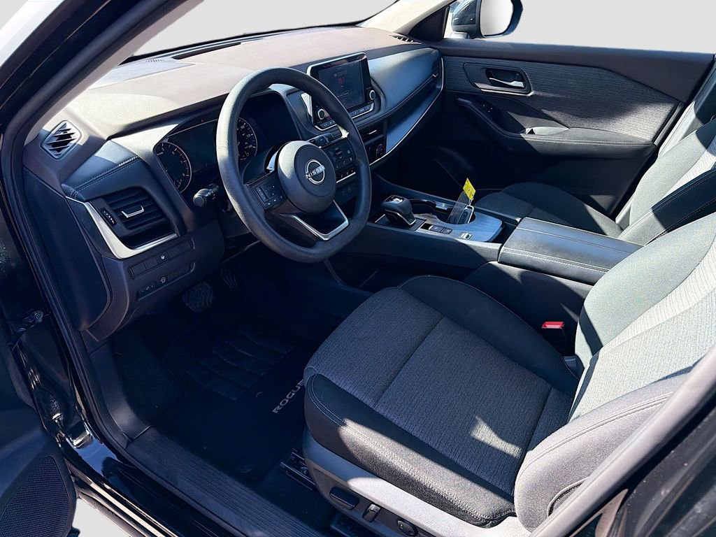 Used 2023 Nissan Rogue SV image 28