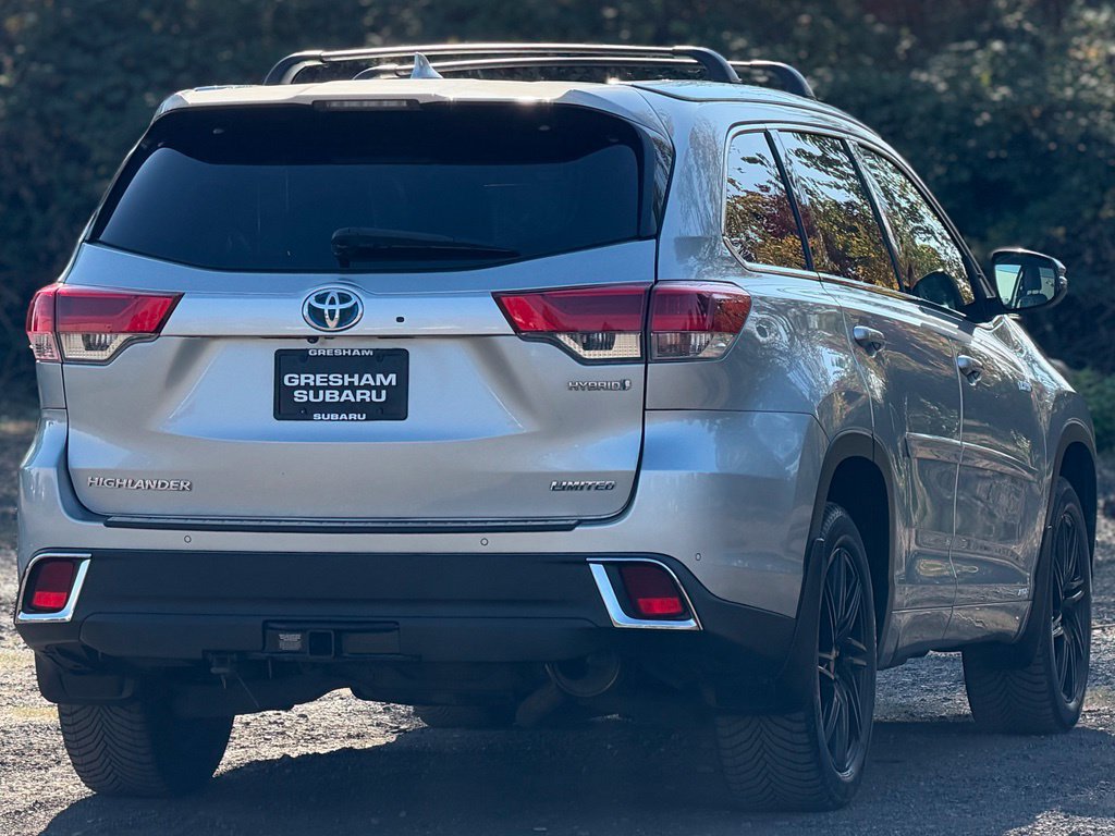 Used 2017 Toyota Highlander Limited Platinum AWD/4WD image 7