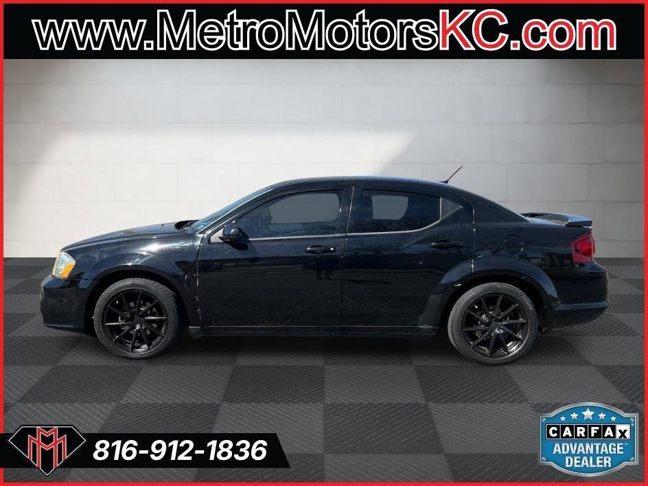 Used 2014 Dodge Avenger SXT w/ Rallye Appearance Group image 2
