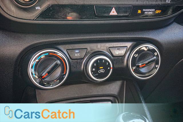 Used 2022 Hyundai Venue SE FWD image 29