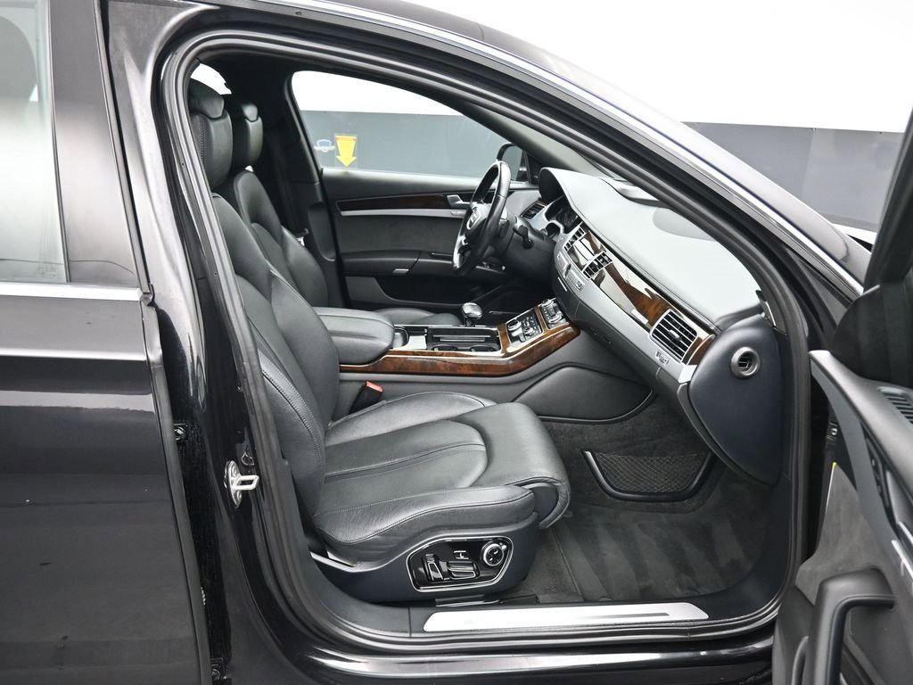 Used 2015 Audi A8 4.0T w/ Premium Package image 45