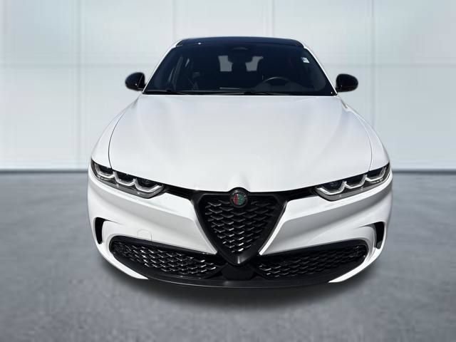 Used 2025 Alfa Romeo Tonale AWD/4WD image 6