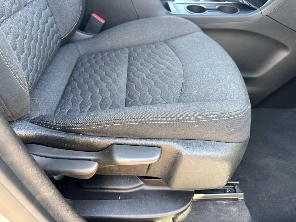 Used 2021 Chevrolet Equinox LT image 11