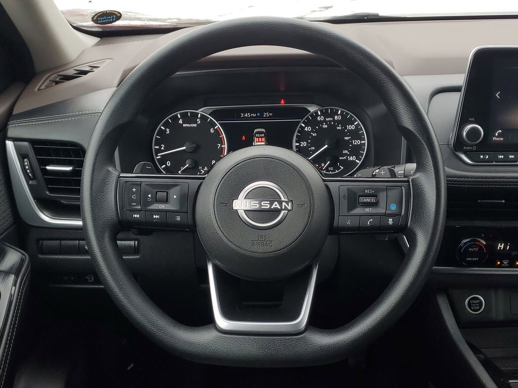 Used 2023 Nissan Rogue SV image 24