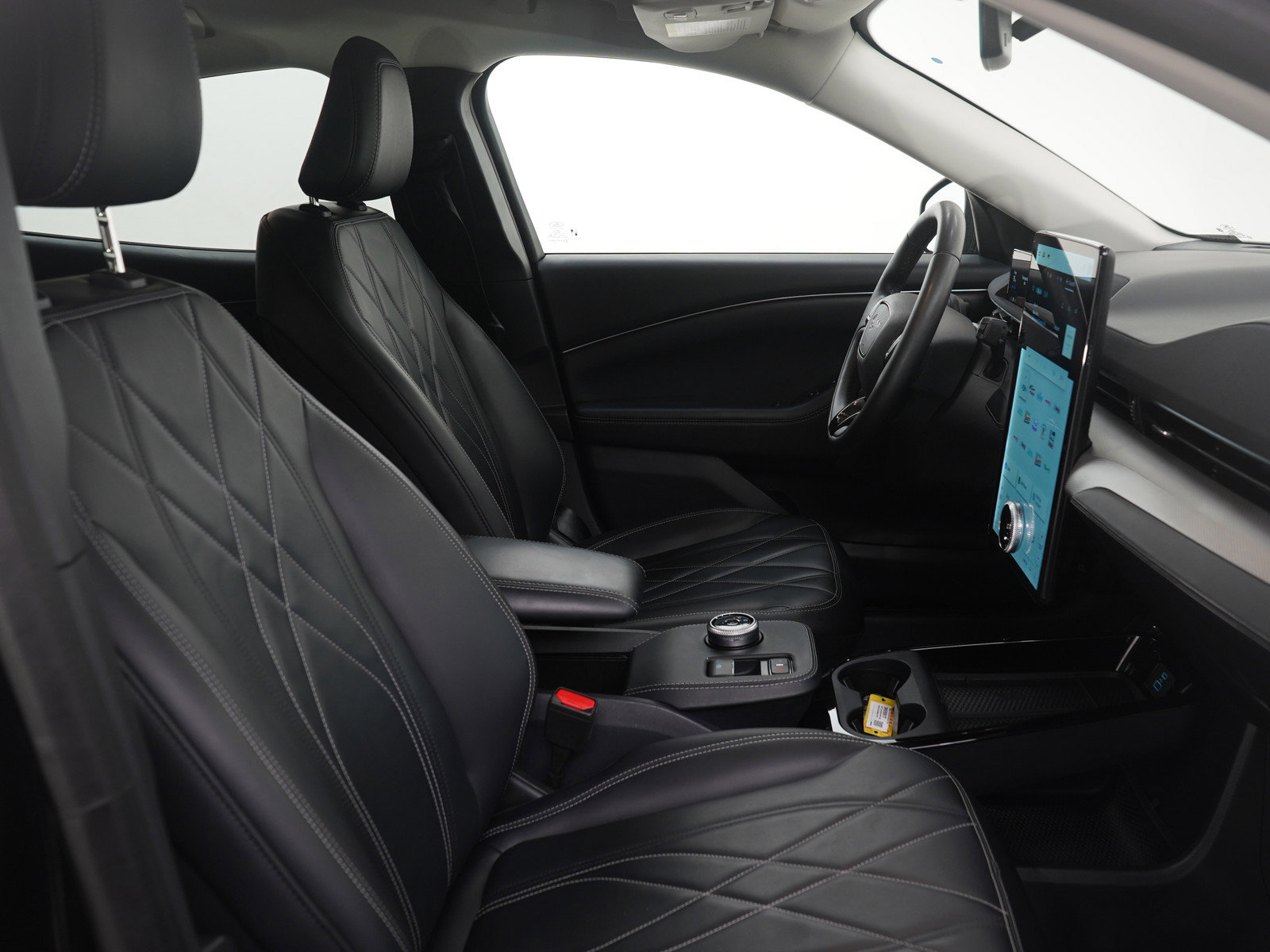 Used 2021 Ford Mustang Mach-E Select w/ Comfort/Appearance Package AWD/4WD image 11