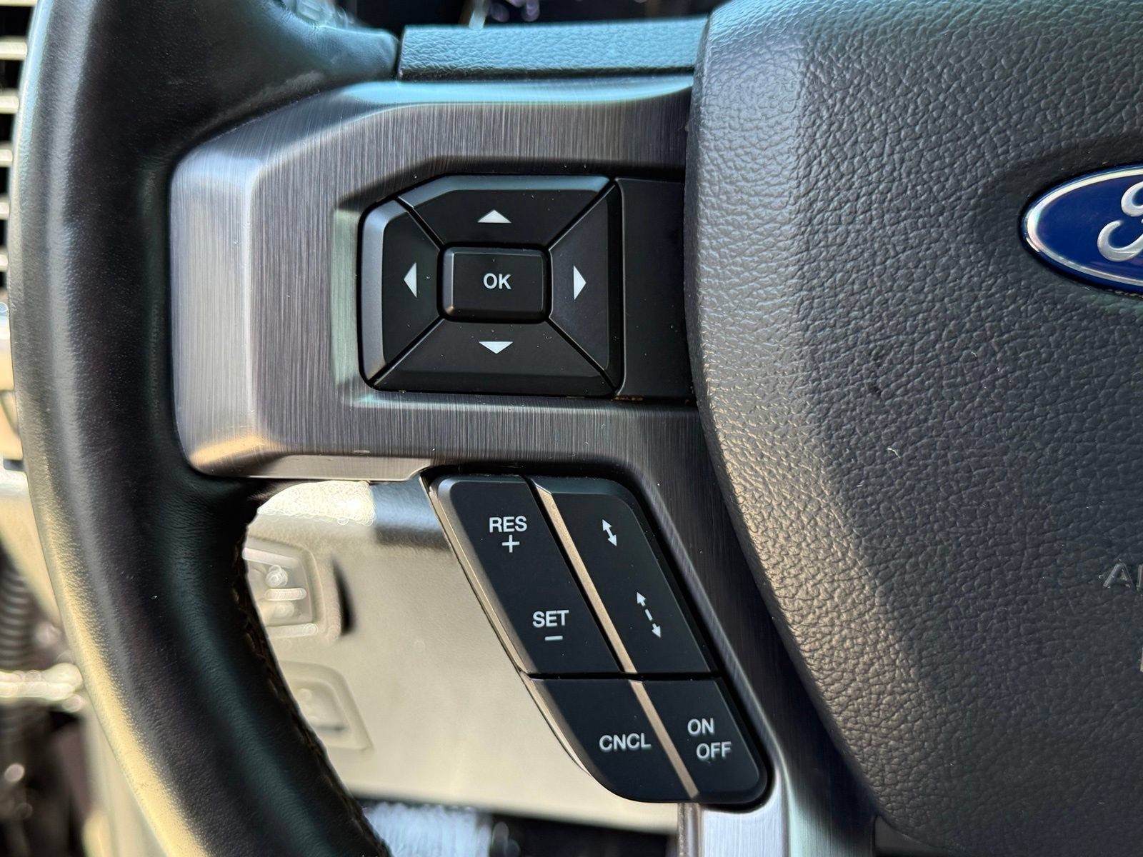 Used 2019 Ford Expedition Platinum RWD image 31