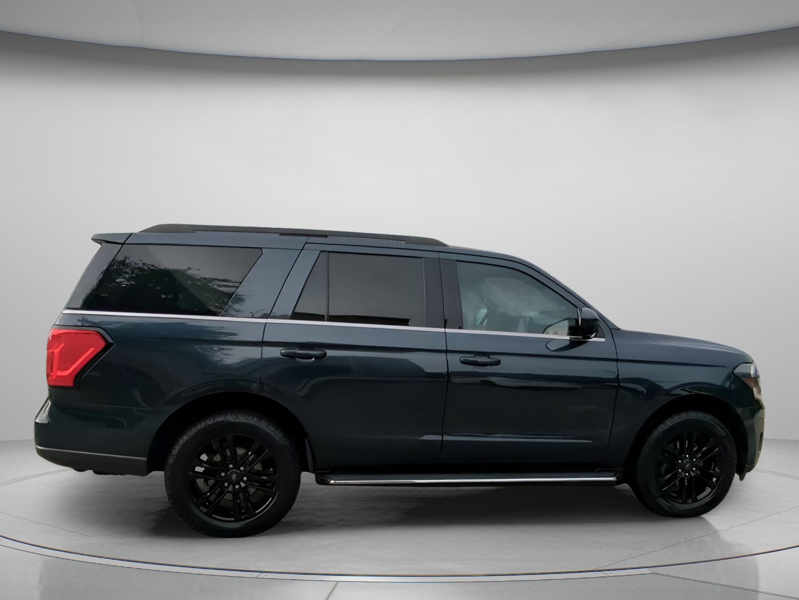 Certified 2023 Ford Expedition XLT RWD image 31