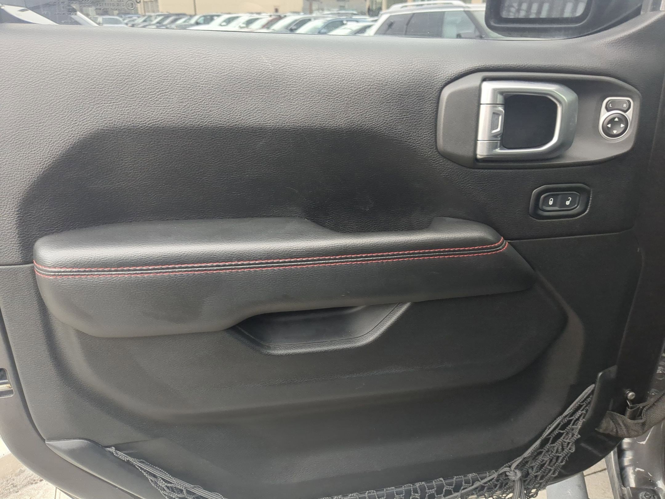 Used 2019 Jeep Wrangler Unlimited Rubicon AWD/4WD image 12
