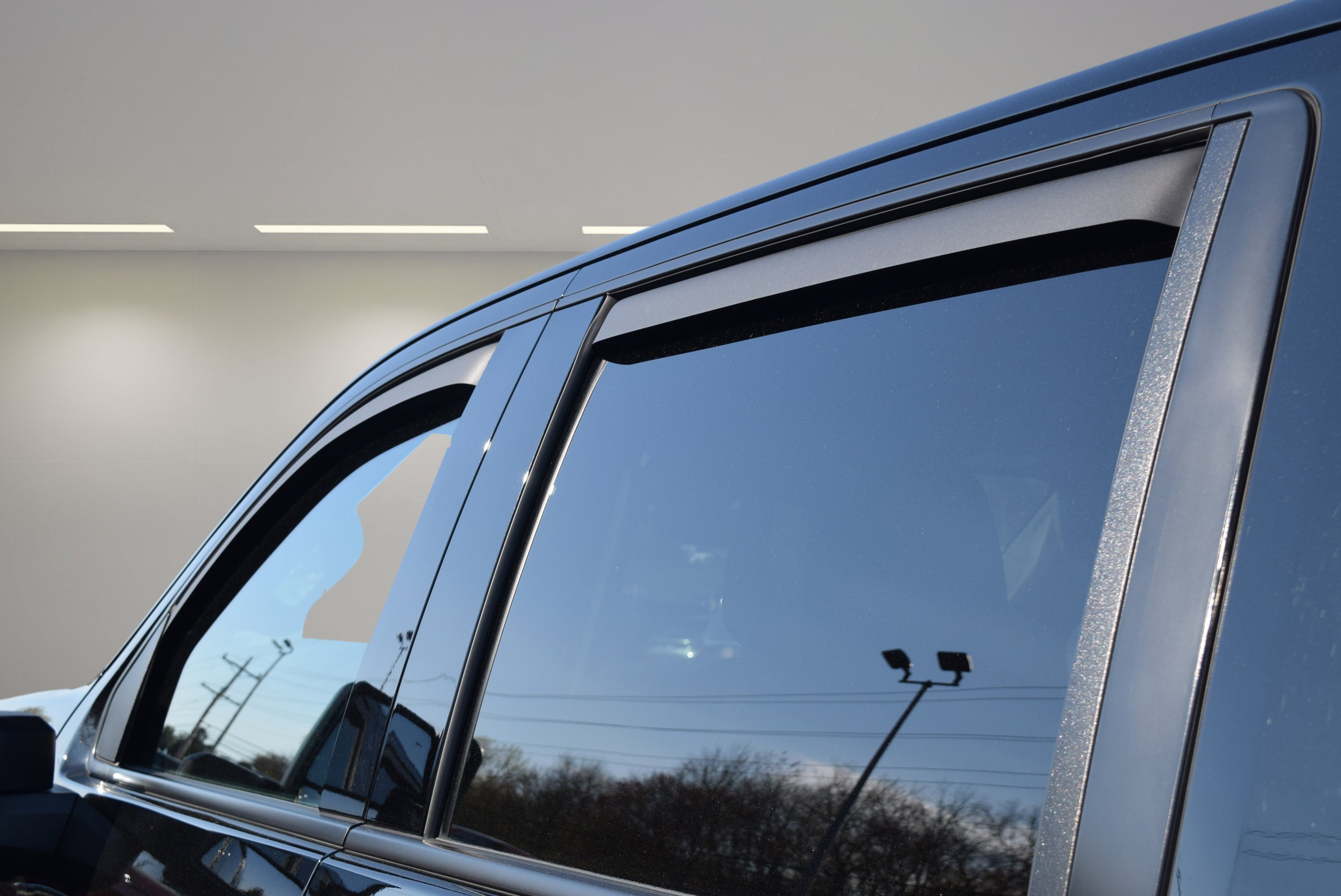Used 2025 Chevrolet Silverado 2500 LTZ w/ LTZ Plus Package AWD/4WD image 9