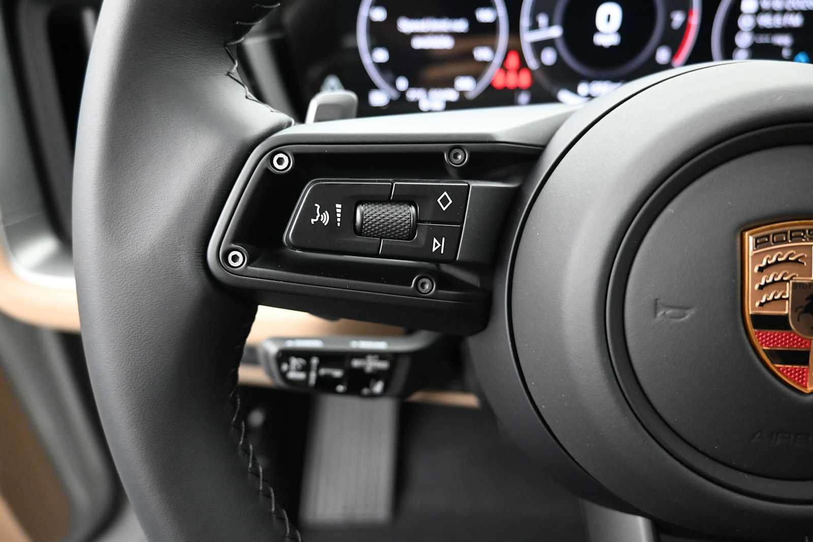 New 2026 Porsche Cayenne S AWD/4WD image 17