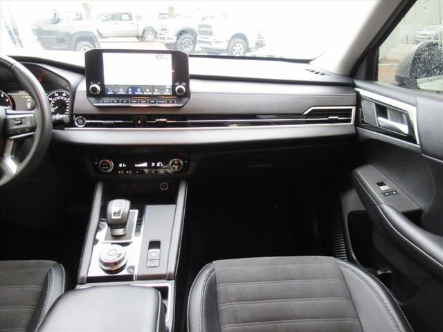 Used 2024 Mitsubishi Outlander SE AWD/4WD image 14