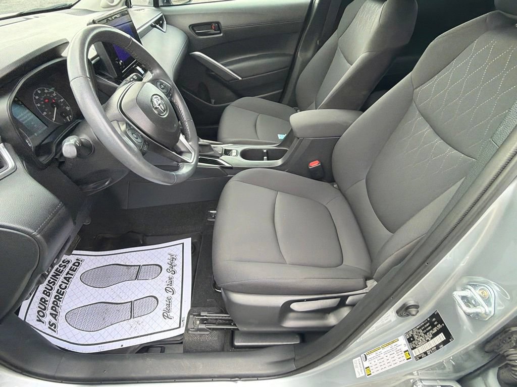 Used 2024 Toyota Corolla Cross LE w/ Moonroof Package AWD/4WD image 12