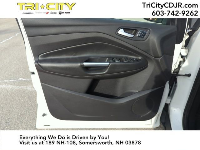 Used 2015 Ford Escape Titanium image 16