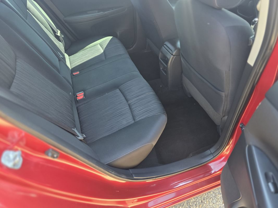 Used 2016 Nissan Sentra SV FWD image 17
