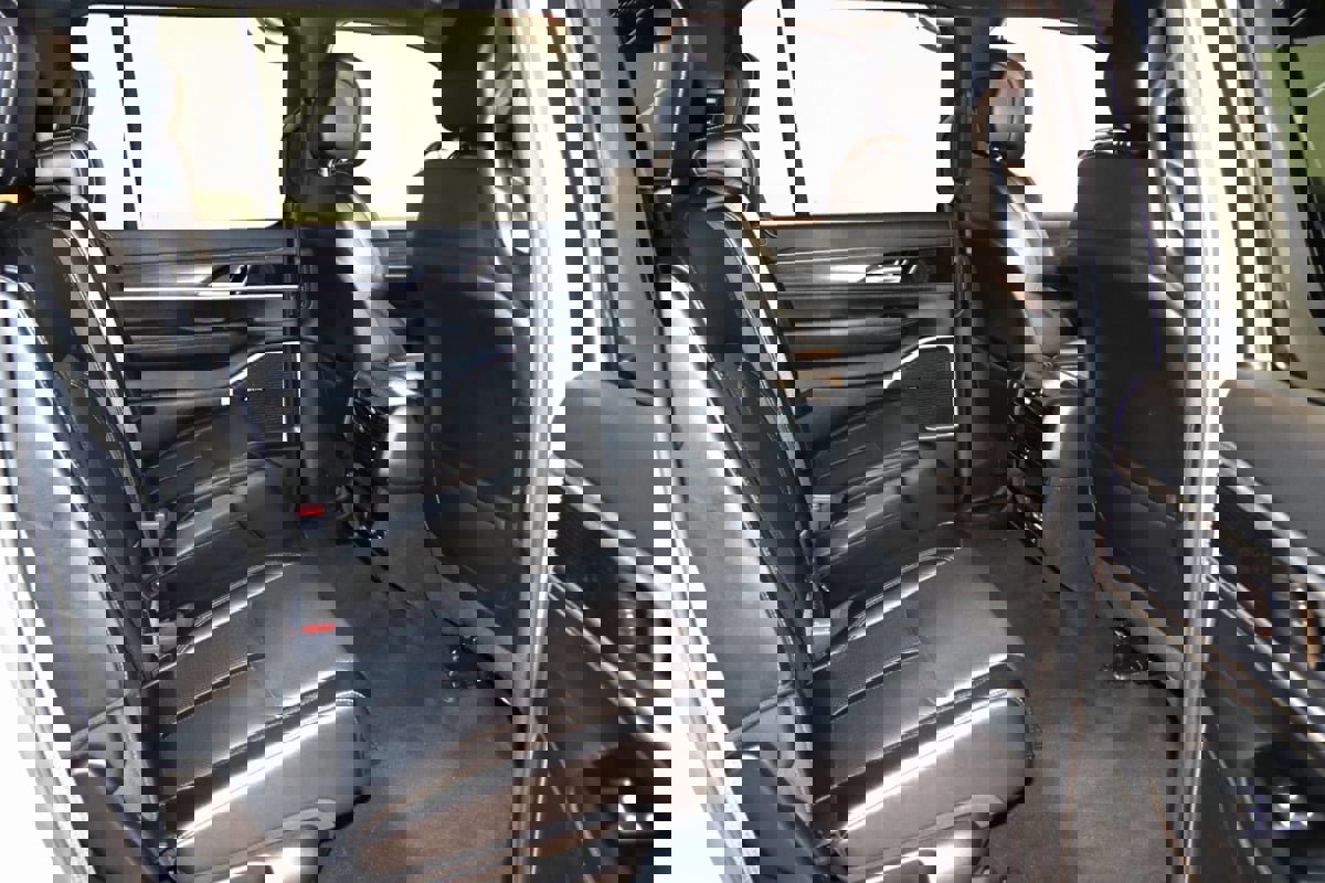 Used 2024 Jeep Wagoneer L Series II w/ Flexible Seating Group image 65