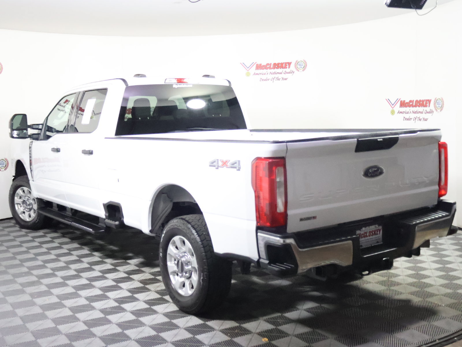 Used 2024 Ford F250 XLT AWD/4WD image 12