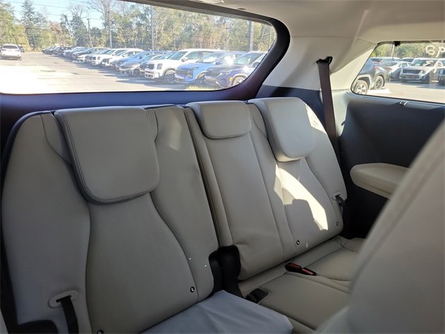 Used 2025 Kia Carnival EX image 35