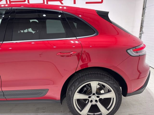 Used 2025 Porsche Macan Turbo image 8
