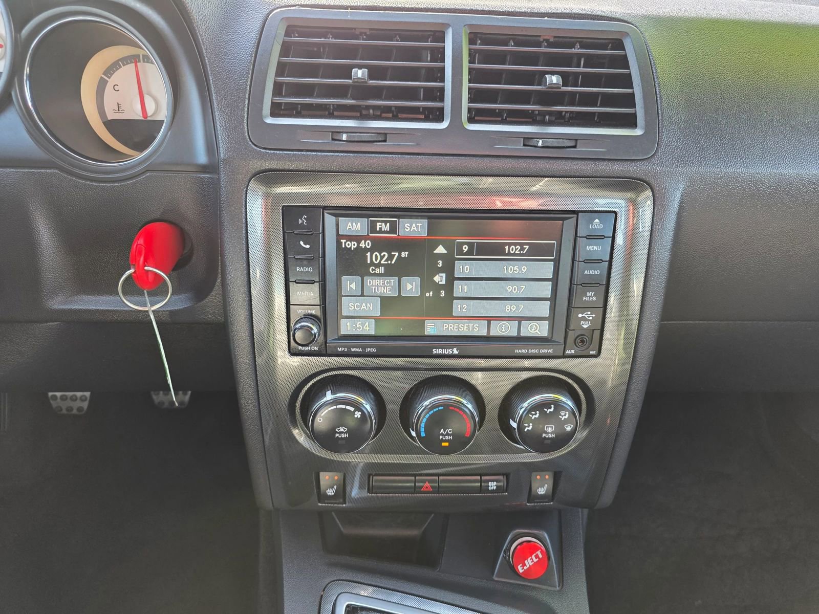 Used 2010 Dodge Challenger R/T image 17