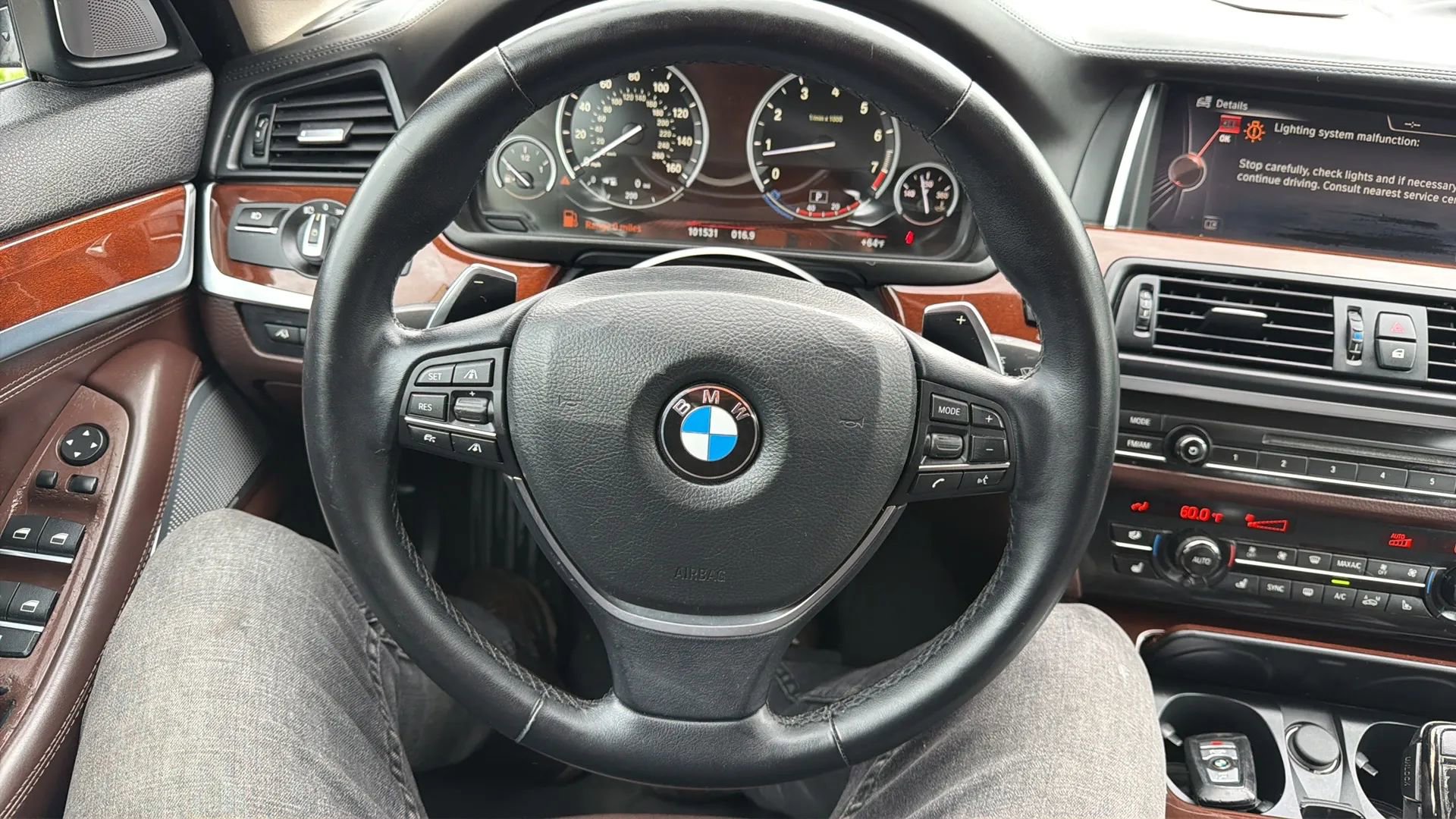 Used 2016 BMW 550i xDrive Sedan AWD/4WD image 10