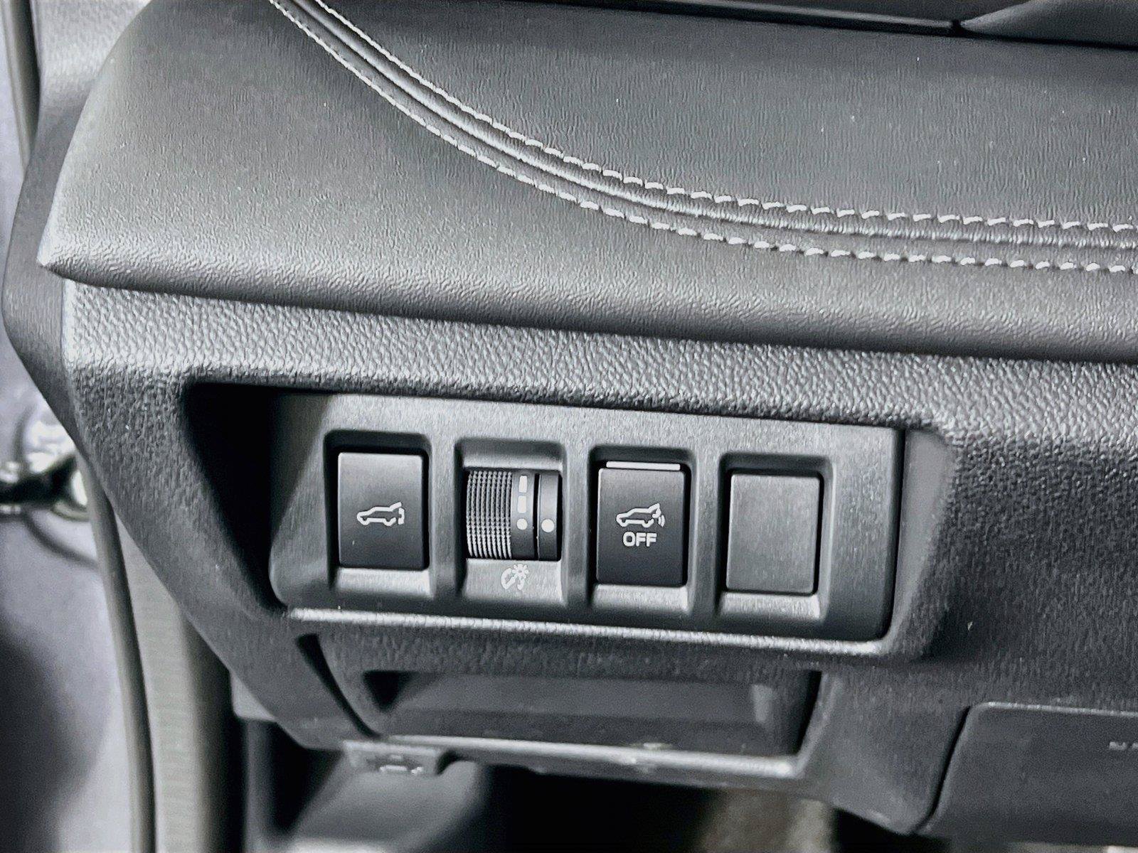 Used 2022 Subaru Outback Limited AWD/4WD image 11