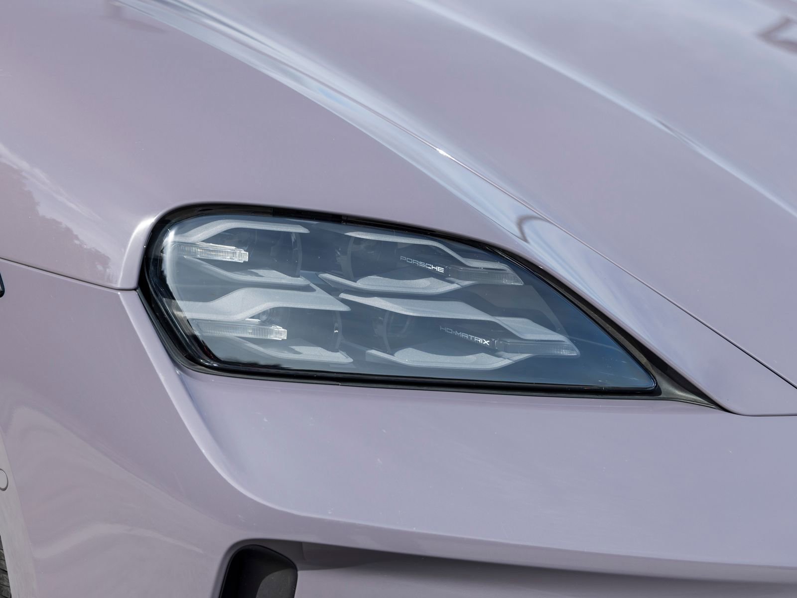 Certified 2025 Porsche Taycan image 15