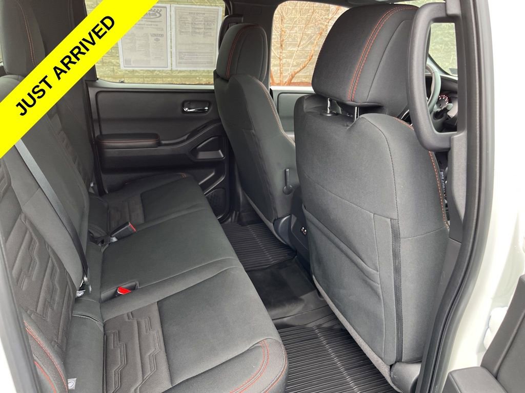 Used 2024 Nissan Frontier PRO-4X w/ Technology Package image 13