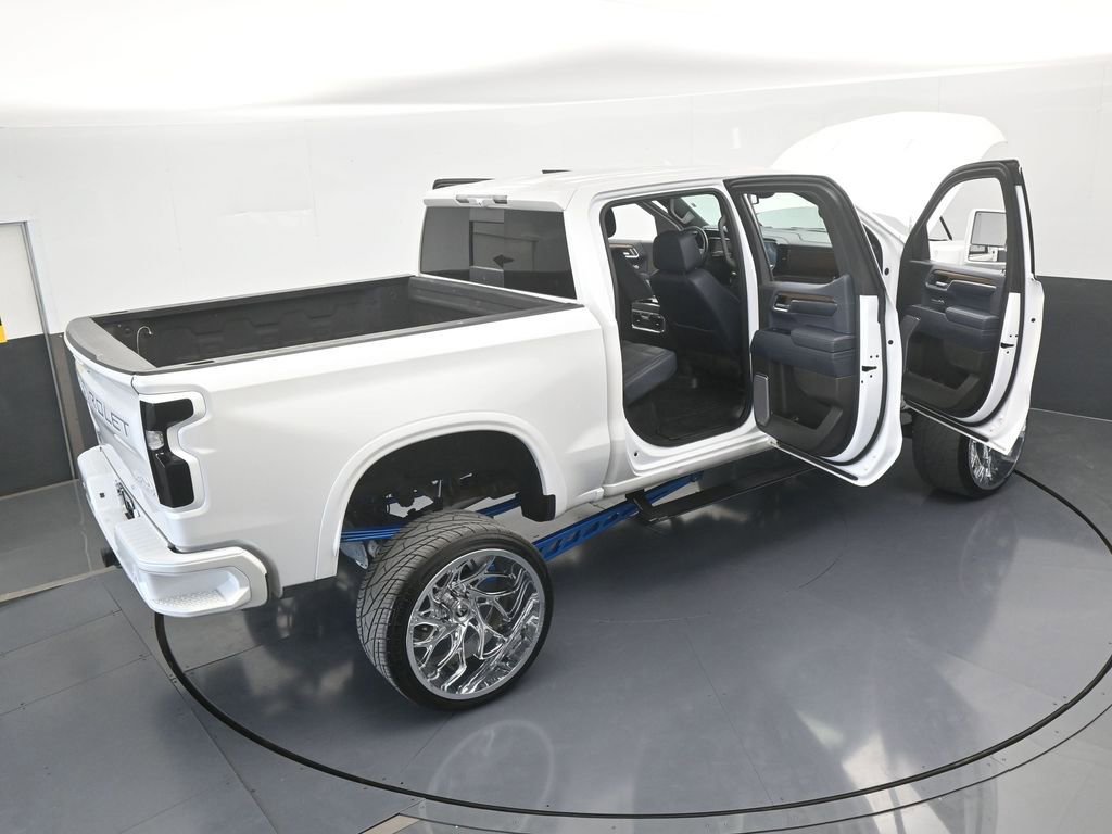 Used 2022 Chevrolet Silverado 1500 High Country image 89